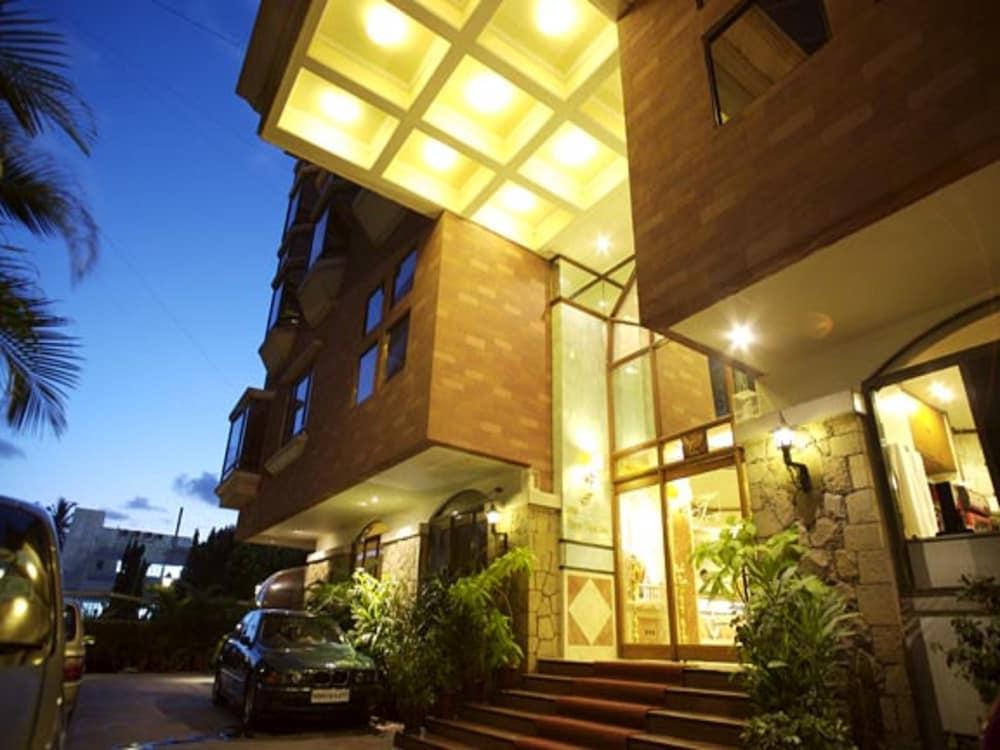 The Paradise By Tunga Mumbai Exterior foto