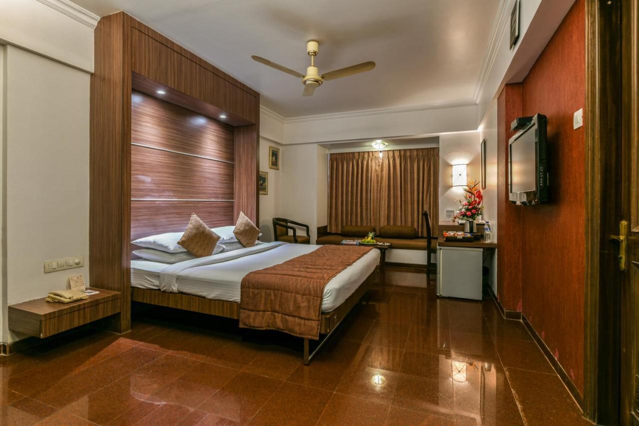 The Paradise By Tunga Mumbai Exterior foto